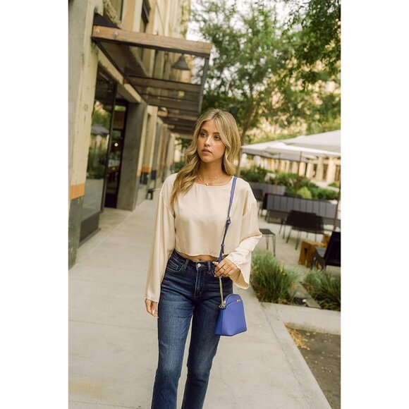 Compact Saffiano Small Dome Crossbody Bag with Gold Hardware - Ideal for Outings - Picture 2 of 8